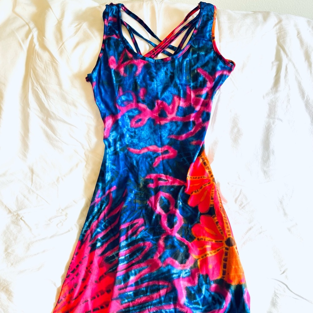 🌺Great Used Condition: Beautiful tie dye maxi dress in an array of bold colors